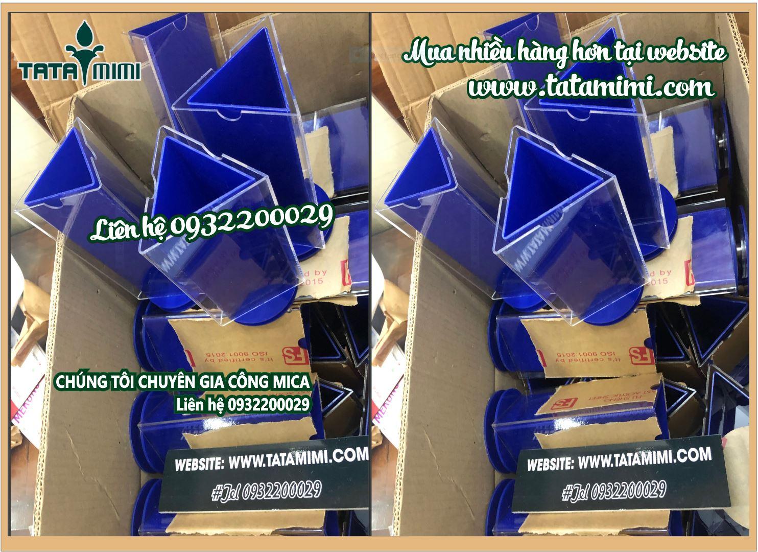 Kệ mica 3 mặt có đế xoay