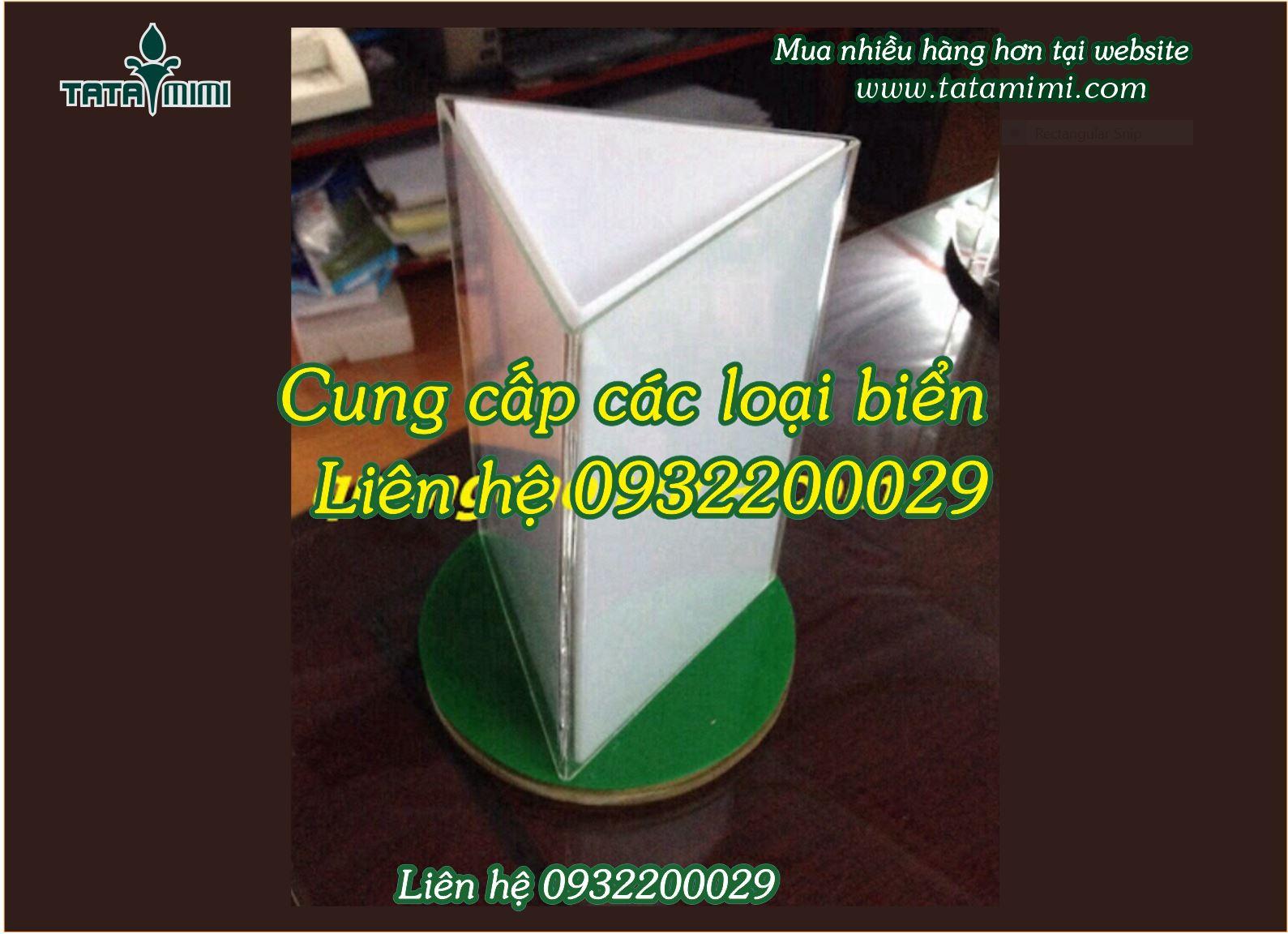 Kệ mica 3 mặt có đế xoay