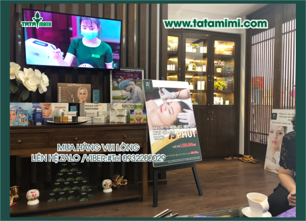 Standee để ngoài trời thân sắt thân gỗ