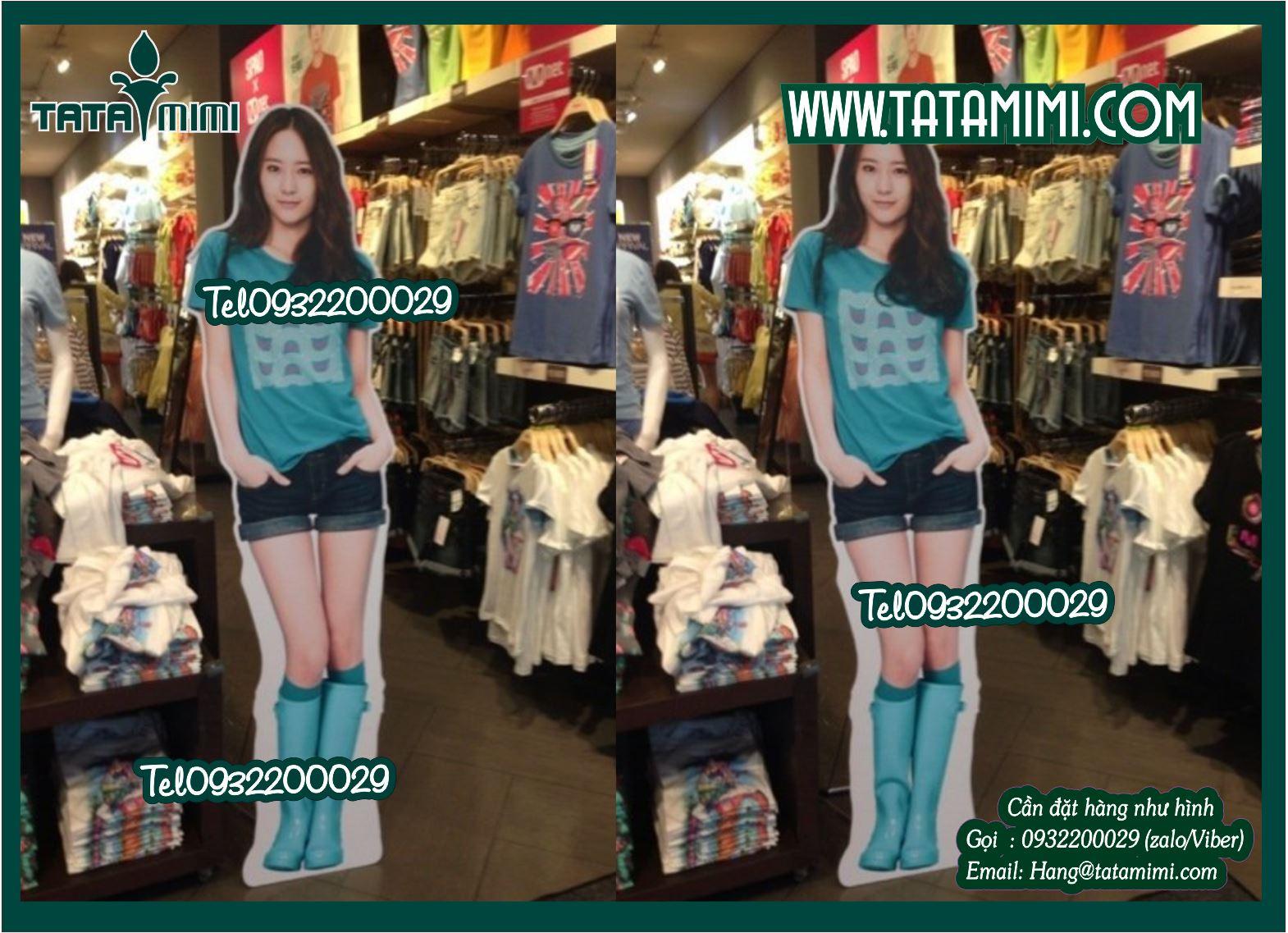 Standee mô phỏng hình người