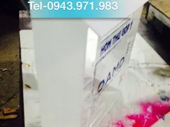 Hòm mica ngôi nhà