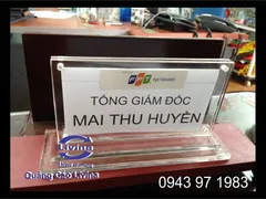 Kệ chức danh mica cho lãnh đạo