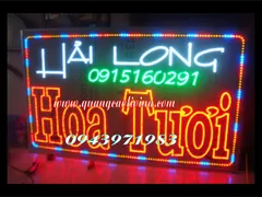 Làm biển cho cửa hàng phở có cần xin giấy phép không ?