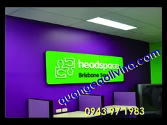 Nhận làm biển quầy lễ tân