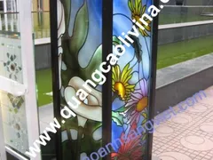 Phân biệt giữa biển hộp đèn bằng bạt và biển hộp đèn mica