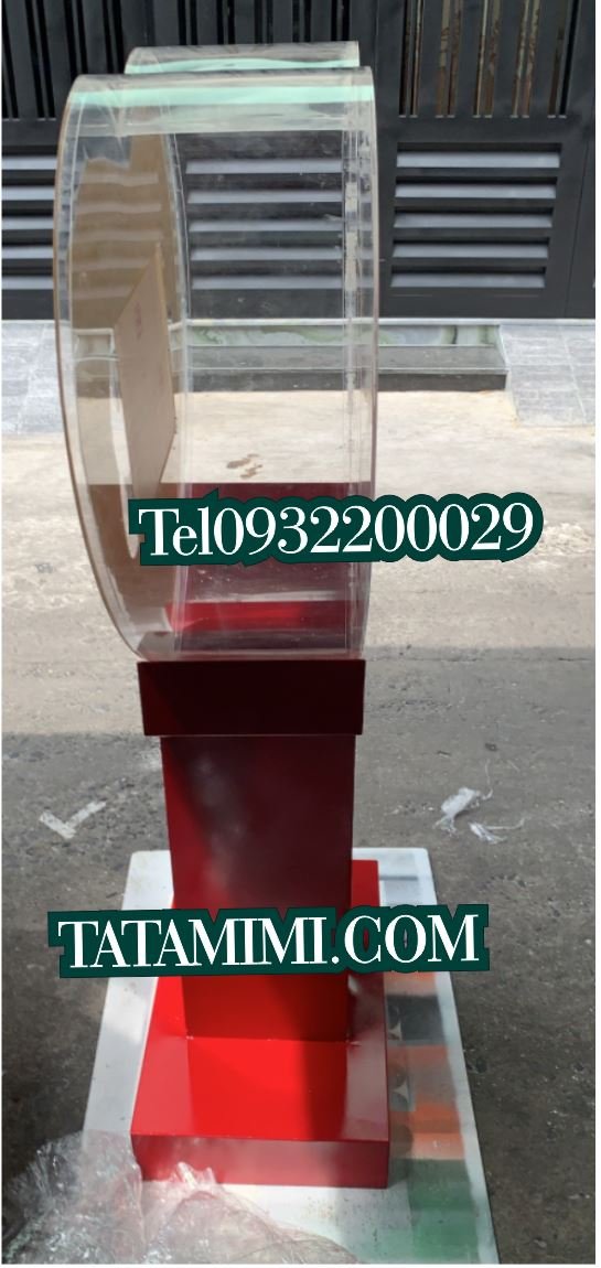 Thùng trái tim mica chân gỗ