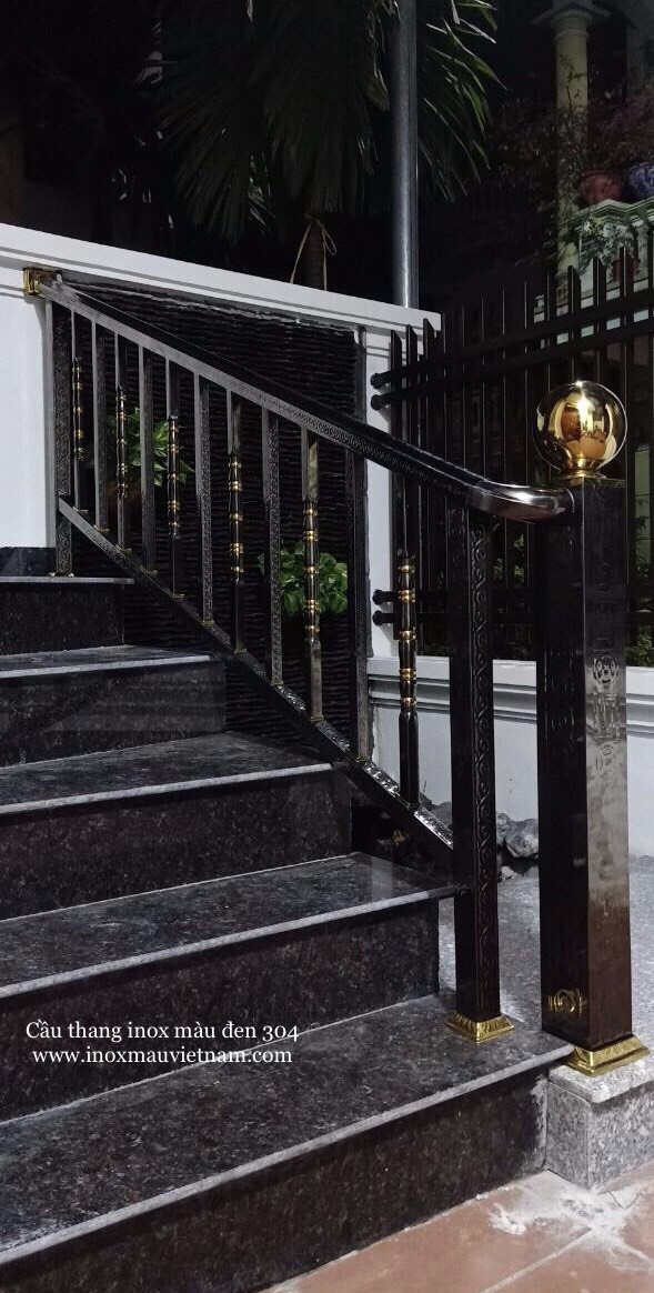 cầu thang inox màu đen