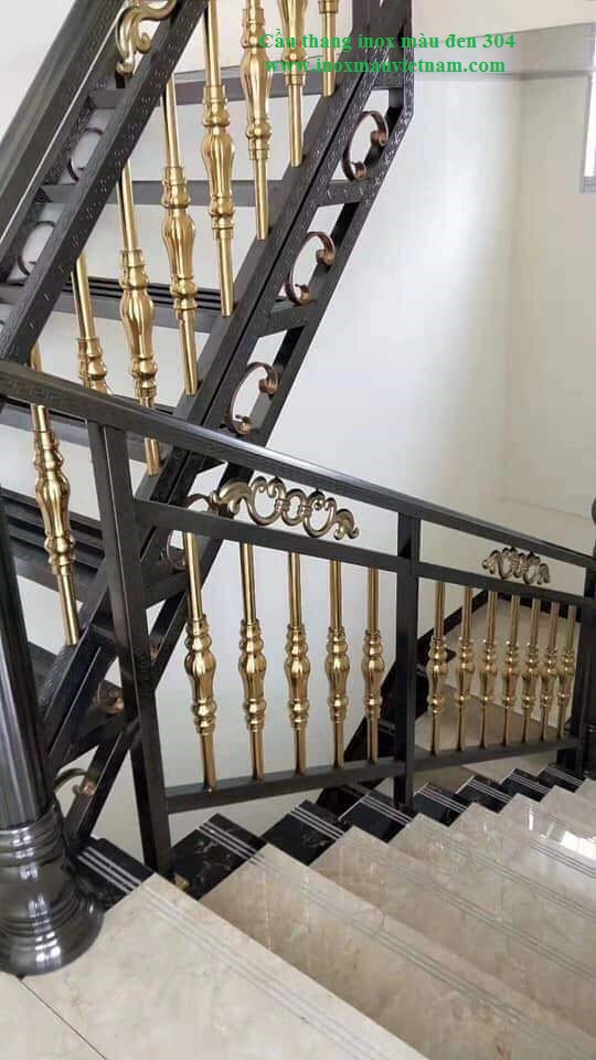 Cầu thang inox màu đen