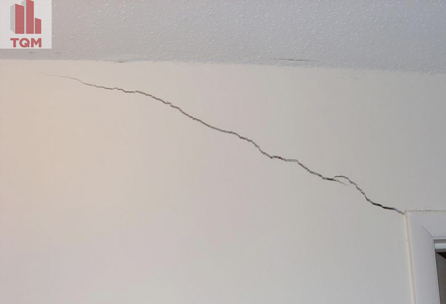 Nứt tường nhà có nguy hiểm không? Cách khắc phục Hiệu Quả