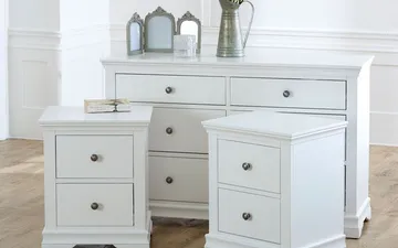 Cách lựa chọn kích thước Tab đầu giường phù hợp với không gian phòng ngủ