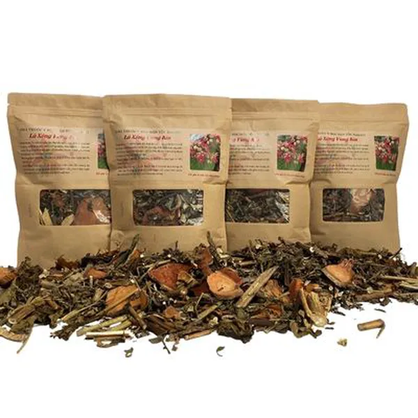 Lá xông vùng kín trị bệnh phụ khoa của lương y người Dao Đỏ Chúc Tạ Mềnh