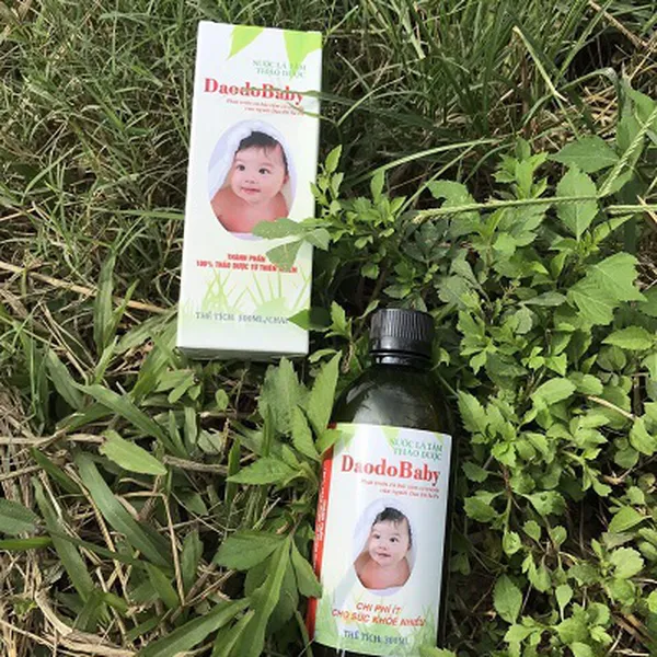 Nước tắm thảo dược cho bé DaodoBaby