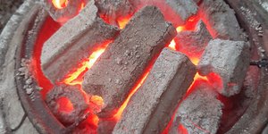 Các loại than củi không khói được yêu thích trên thị trường