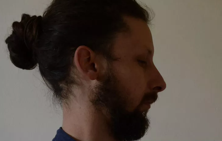 Hướng dẫn tư thế ngồi kiết già