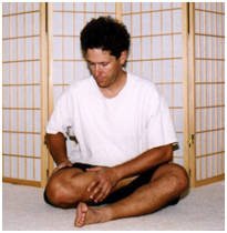 Tư thế kiết già