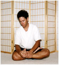 Tư thế kiết già