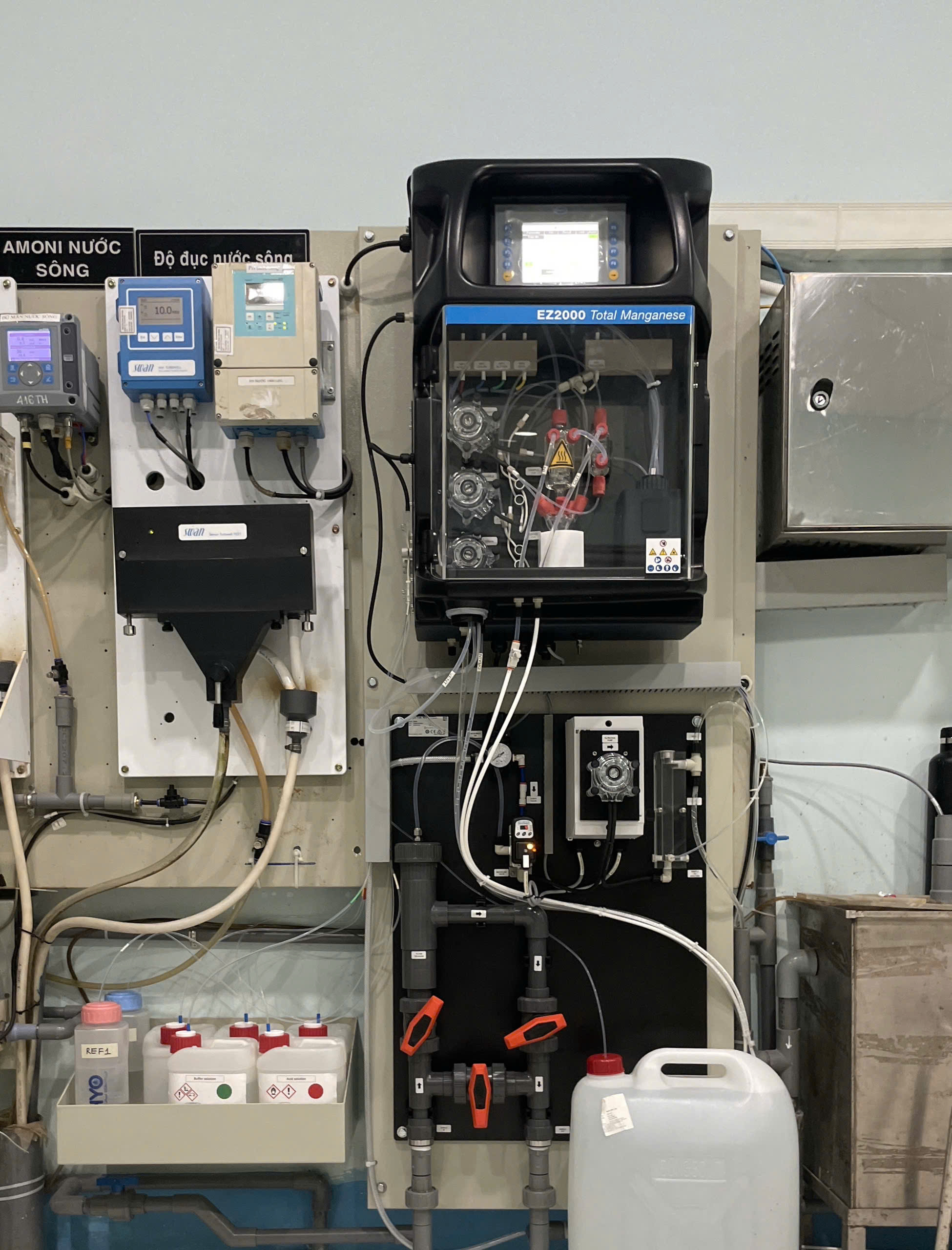 máy phân tích EZ Series Mangan tại nhà máy nước Tân Hiệp máy phân tích EZ Series Mangan tại nhà máy nước Tân Hiệp