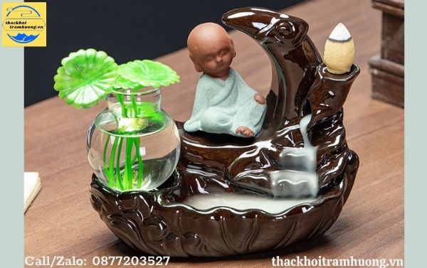 thác khói trầm hương chú tiểu ngắm trăng thác khói trầm hương chú tiểu ngắm trăng