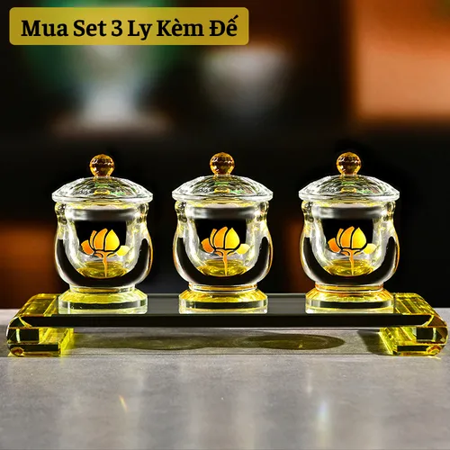 Bộ 3 Ly Nước Pha Lê Cúng Dường Hoa Sen Vàng Có Nắp – Sang Trọng, Thanh Tịnh, Phong Thủy May Mắn
