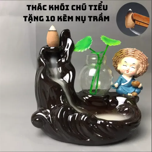 Thác khói trầm hương mẫu chú tiểu xanh bên thác