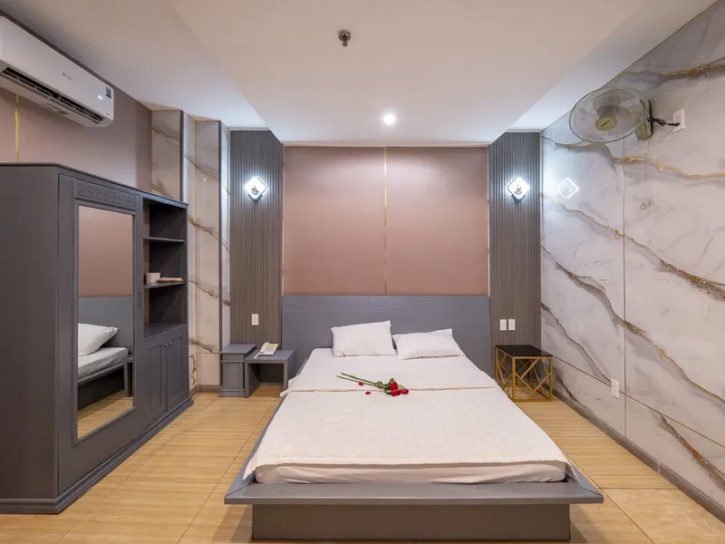 Economy Room