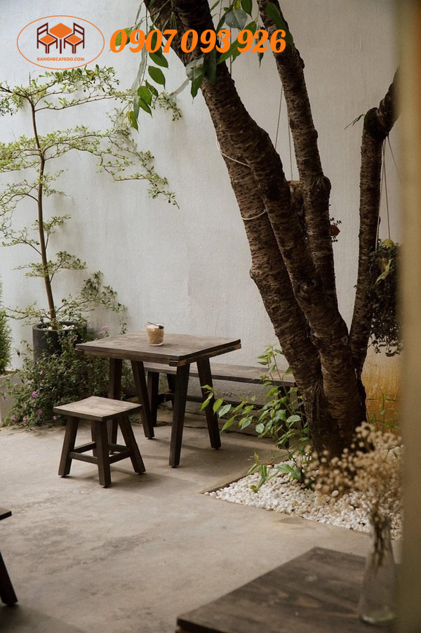 Ghế quán cà phê ngoài trời