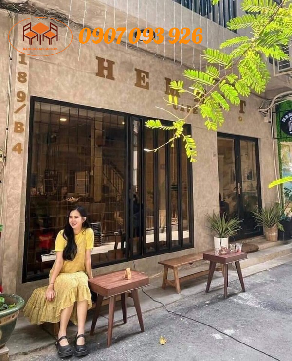 Bàn ghế gỗ mang lại vẻ đẹp hoàn hảo cho không gian