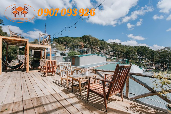 Ghế gỗ phù hợp nhiều không gian