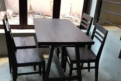 Nhóm các loại gỗ tự nhiên bình dân để làm bàn ăn nhà hàng