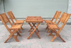 Mua bàn ghế gỗ cafe mini ở đâu để được giá rẻ, chất liệu tốt?