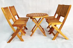 Bàn ghế gỗ cafe mini giá thành rẻ rất thích hợp cho quán cafe nhỏ