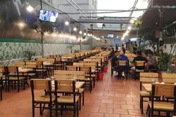 Cách chọn bàn ghế quán nhậu hợp phong thủy để đắt khách