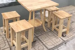 Hé lộ lý do bàn ghế quán nhậu bằng gỗ thông được yêu thích