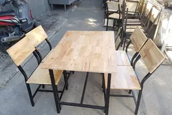 Có nên thiết kế ghế nhà hàng đế ngồi gỗ nhưng chân sắt?