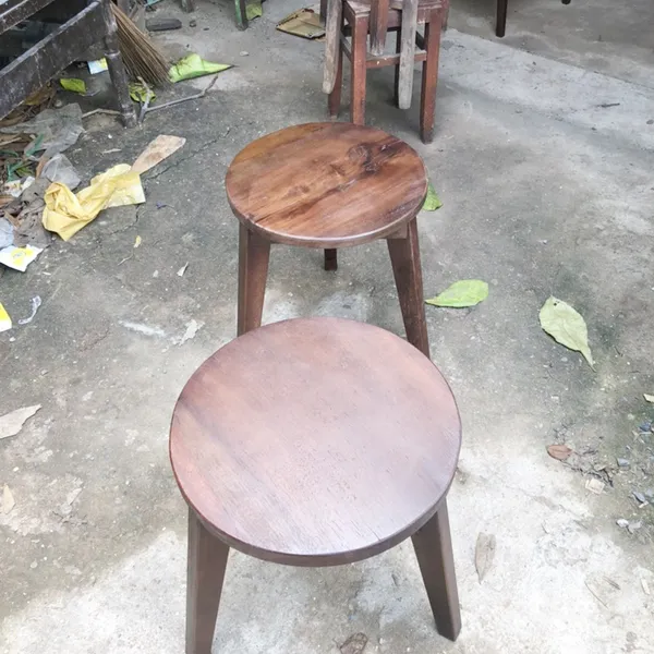 Bàn cafe gỗ tròn cao 45cm đường kính 40cm