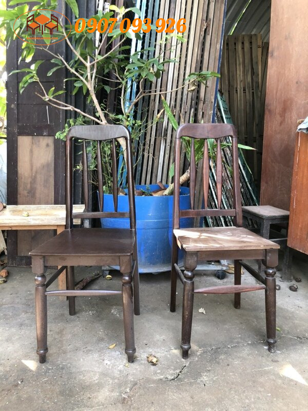 Dùng ghế gỗ cho quán cà phê là xu hướng