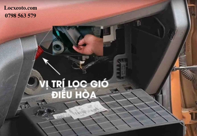 Lọc gió điều hòa Accent ở hộc chứa đồ (glove box) bên ghế phụ Lọc gió điều hòa Accent ở hộc chứa đồ (glove box) bên ghế phụ