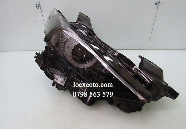 Đèn pha xe ô tô mazda 3 có led Đèn pha xe ô tô mazda 3 có led