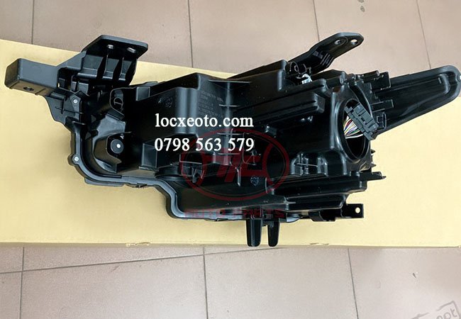 Đèn pha xe ô tô mazda 3 có led Đèn pha xe ô tô mazda 3 có led