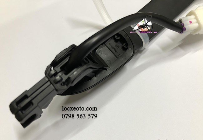 tay mở cửa ngoài trước phải xe mazda 3 tay mở cửa ngoài trước phải xe mazda 3