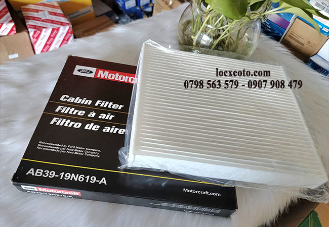 chuẩn bị lọc gió điều hòa ranger mới để thay chuẩn bị lọc gió điều hòa ranger mới để thay