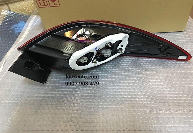 đèn hậu ngoài mazda 6 đèn hậu ngoài mazda 6