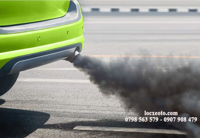 khói đen từ xe khi dầu máy và lọc dầu đã quá hạn khói đen từ xe khi dầu máy và lọc dầu đã quá hạn