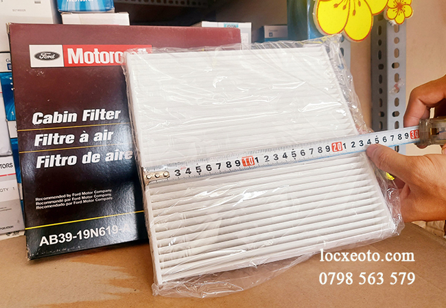 kiểm tra kích thước lọc gió điều hoà để đảm bảo đúng xe kiểm tra kích thước lọc gió điều hoà để đảm bảo đúng xe