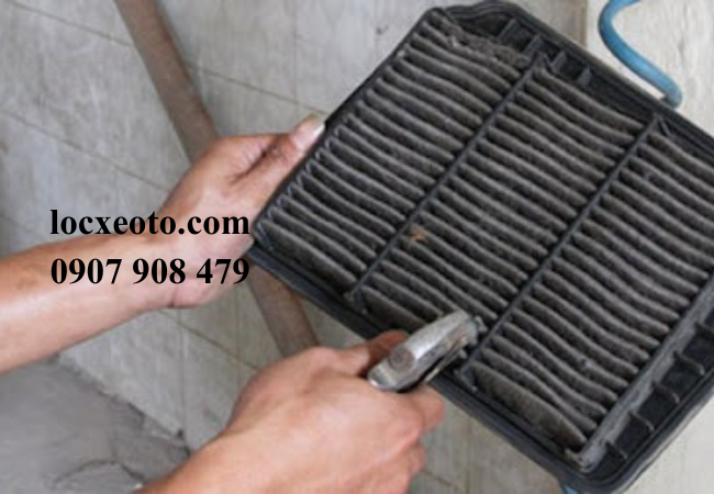 vệ sinh lọc gió ô tô đúng chuẩn để đảm bảo lưới lọc không bị ảnh hưởng vệ sinh lọc gió ô tô đúng chuẩn để đảm bảo lưới lọc không bị ảnh hưởng