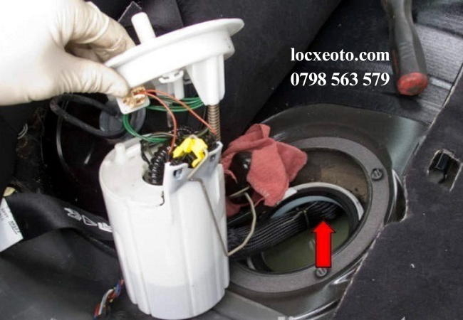 Nên thay lọc xăng định kì 30.000 – 50.000 km tùy vào từng loại xe và điều kiện sử dụng Nên thay lọc xăng định kì 30.000 – 50.000 km tùy vào từng loại xe và điều kiện sử dụng