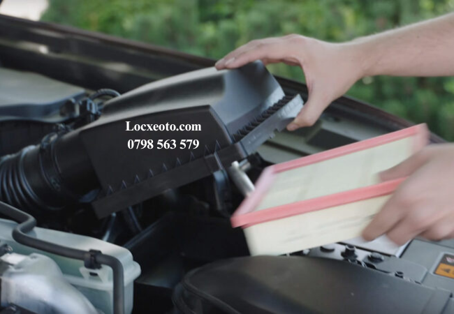 Vệ sinh lọc gió: Mỗi 5.000 – 10.000 km hoặc 3–6 tháng tùy điều kiện sử dụng Vệ sinh lọc gió: Mỗi 5.000 – 10.000 km hoặc 3–6 tháng tùy điều kiện sử dụng