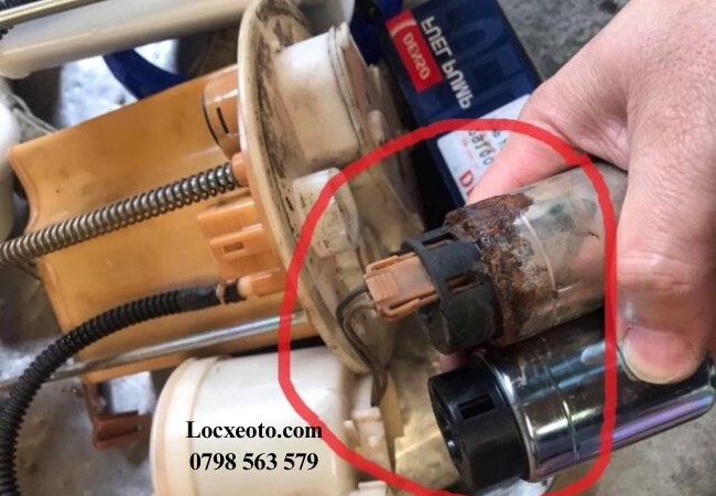 Không chỉ lọc xăng mà bơm xăng cũng có thể bị ảnh hưởng nếu xe ít di chuyển Không chỉ lọc xăng mà bơm xăng cũng có thể bị ảnh hưởng nếu xe ít di chuyển