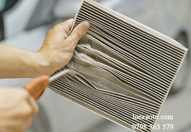 Lọc gió điều hòa là vật liệu dùng một lần, không được thiết kế giặt hay tái sử dụng nhiều lần Lọc gió điều hòa là vật liệu dùng một lần, không được thiết kế giặt hay tái sử dụng nhiều lần