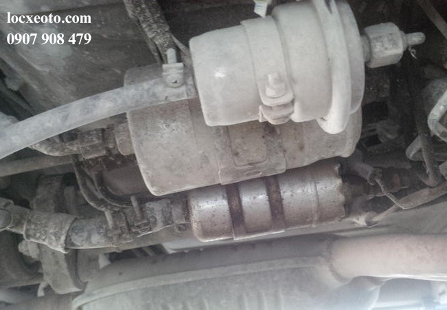 Sau một thời gian dài sử dụng mà không thay lọc xăng định kỳ, bộ lọc sẽ bị bám đầy cặn bẩn Sau một thời gian dài sử dụng mà không thay lọc xăng định kỳ, bộ lọc sẽ bị bám đầy cặn bẩn